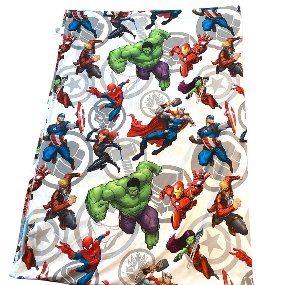 Marvel Flat Twin Sheet OEKO-TEX Chemical Free Hulk Thor Spider-Man Avengers - Picture 3 of 8